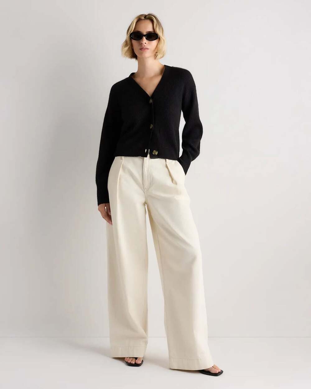 Quince Lightweight Baby Alpaca Merino Wool Blend V-Neck Cropped Cardigan Black